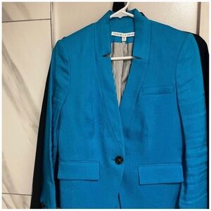 Taking Offers on this SIZE 2 Veronica Beard Linen Dickey